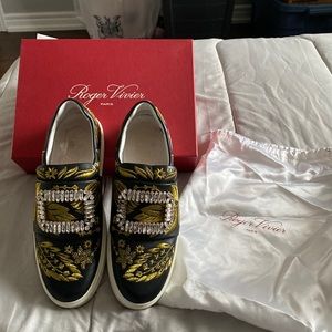 Roger Vivier sneaker, black leather, gold embroidered, gem detail